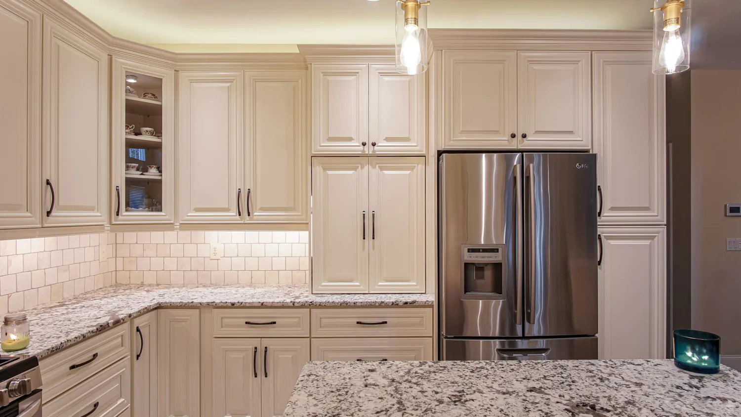 Princeton Off White Rta Kitchen Cabinets View Gallery Photos