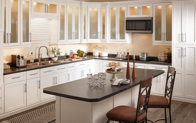 clear-white-shaker-cabinets