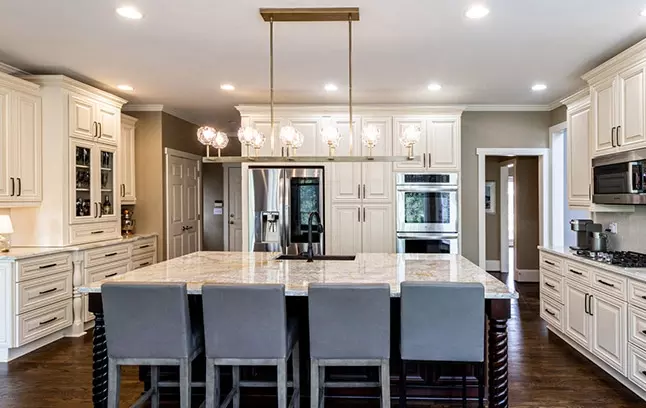 creamy-white-glazed-raised-panel-cabinets